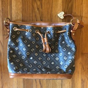 Dooney & Bourke purse